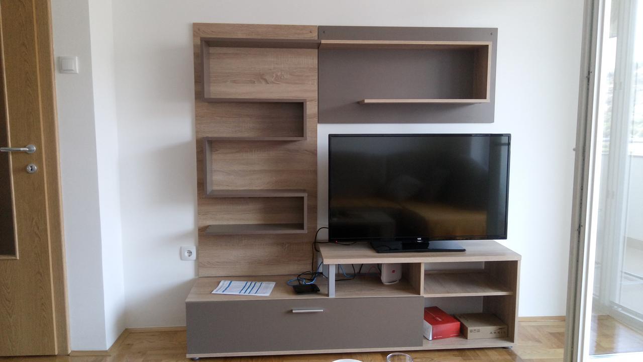 Apartman Τρέμπινιε Εξωτερικό φωτογραφία