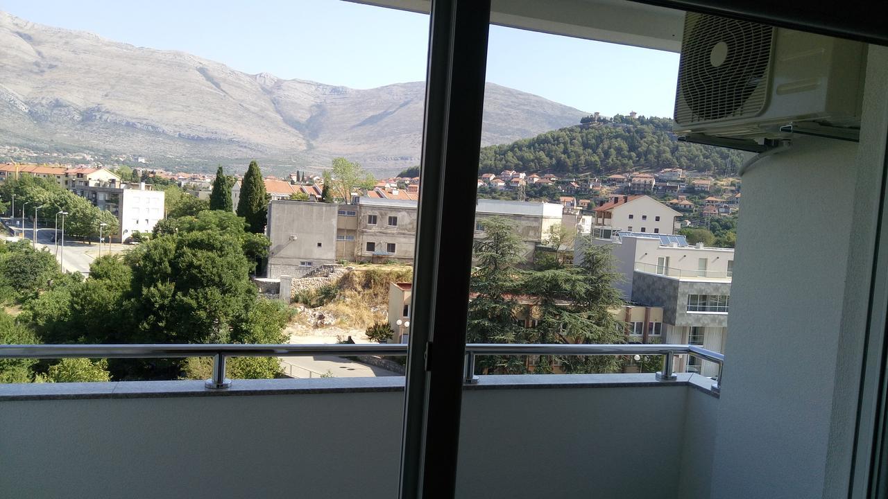 Apartman Τρέμπινιε Εξωτερικό φωτογραφία