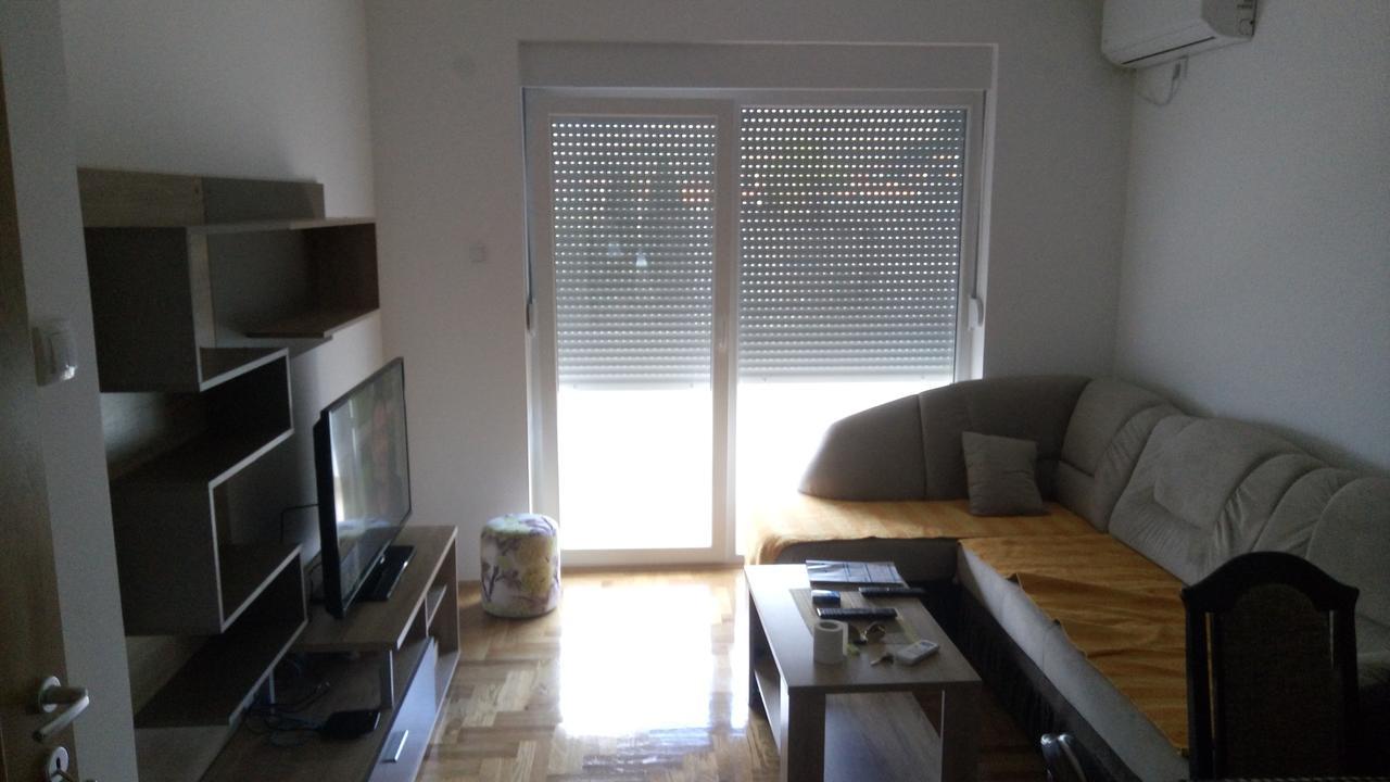 Apartman Τρέμπινιε Εξωτερικό φωτογραφία